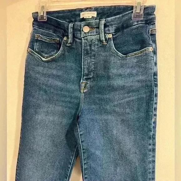Good American Pants - Good American casual women jeans size 8 in like new condition. Straight leg